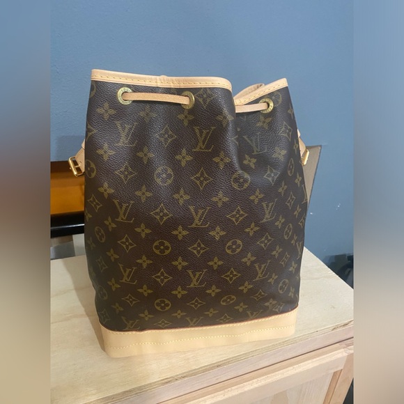 louis vuitton Monogram Noe GM - Picture 2 of 16